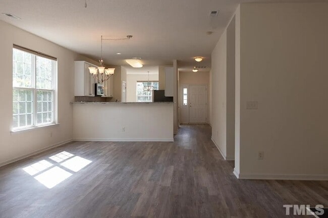 Photo - 201 Indian Elm Ln