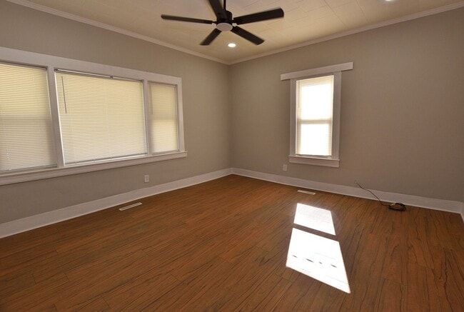 Photo - 734 Park Ave