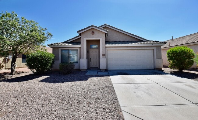 Building Photo - Completely remodeled 4 bed 2 bath home in ...