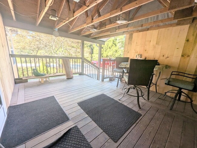 Photo - 43 Crestwood Dr