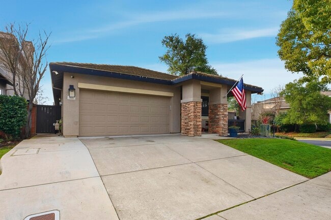 Photo - 601 Tamarindo Way