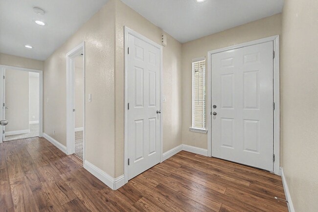 Photo - 1741 Wildflower Cir