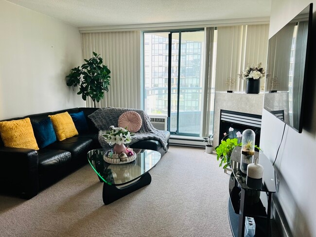 Building Photo - 602-13383 108 Avenue Unit 602