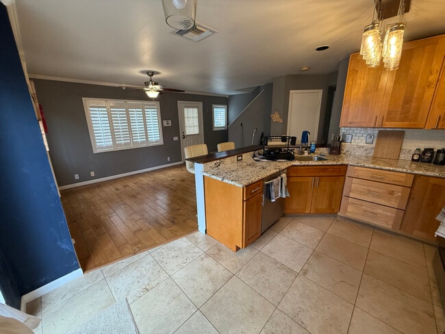 Photo - 91-542-542 Makalea St