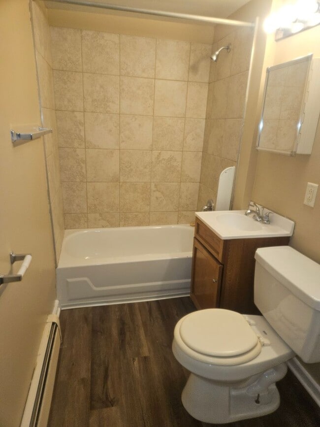 Photo - 1001 Lincoln Ave Unit 1001 Lincoln Avenue #2