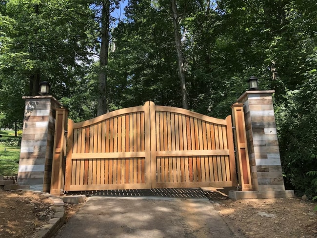 3880 Point of Rocks Rd