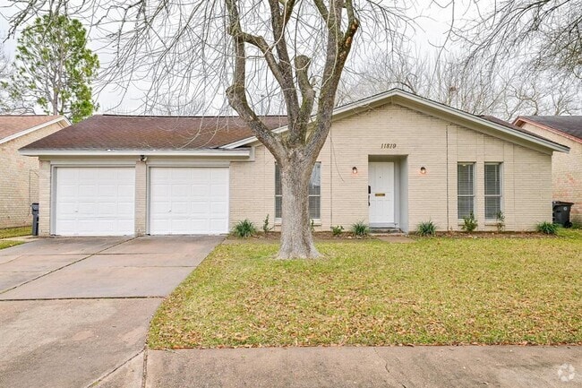 Building Photo - 11819 S Perry Ave Rental