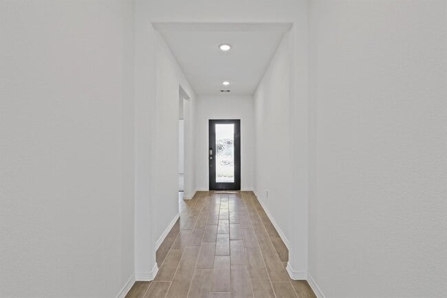 Photo - 23015 Forebear Dr