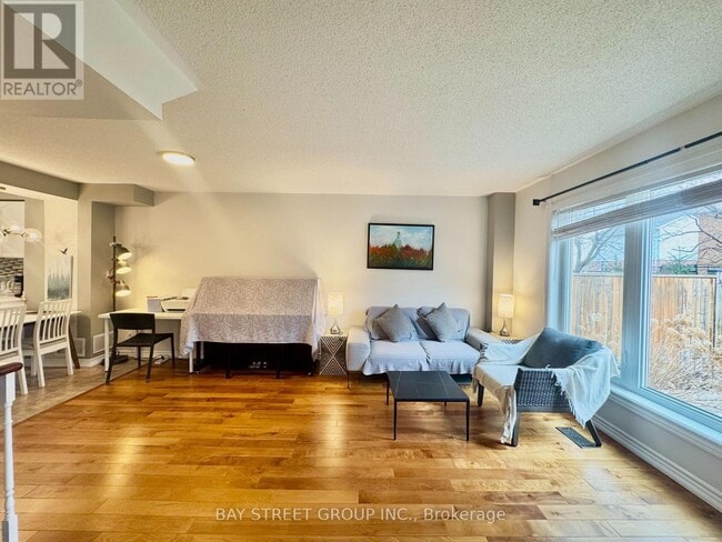 Photo - 5940 Glen Erin Dr