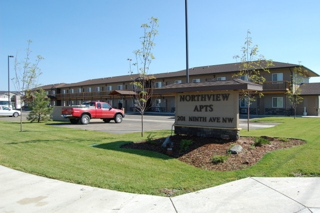 Northview Apartments - Northview Apartments