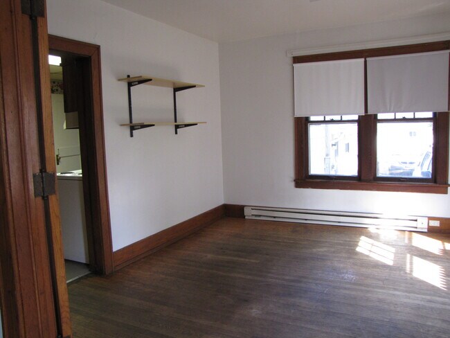 dining - 622 W Beaver Ave Unit 622