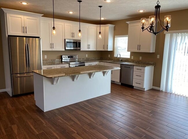 Building Photo - 1651 S 29th St