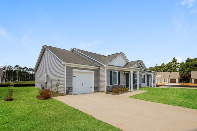 Photo - 485 Conifer St