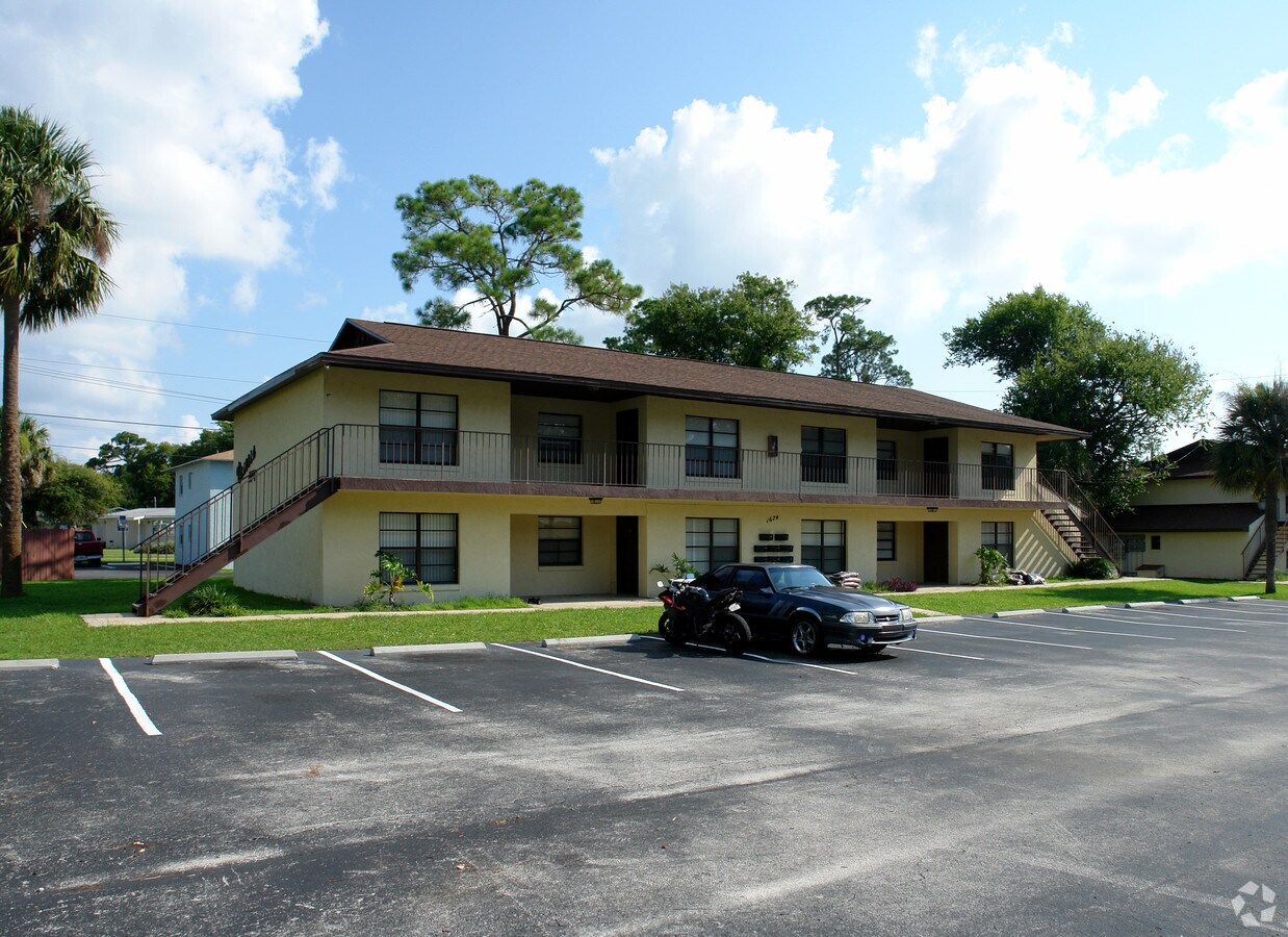 Photo - Vanessa Apartments