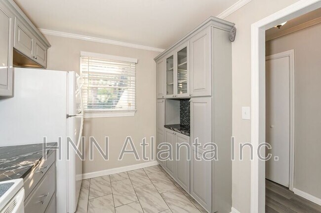 Photo - 2505 W Broad St Unit 122