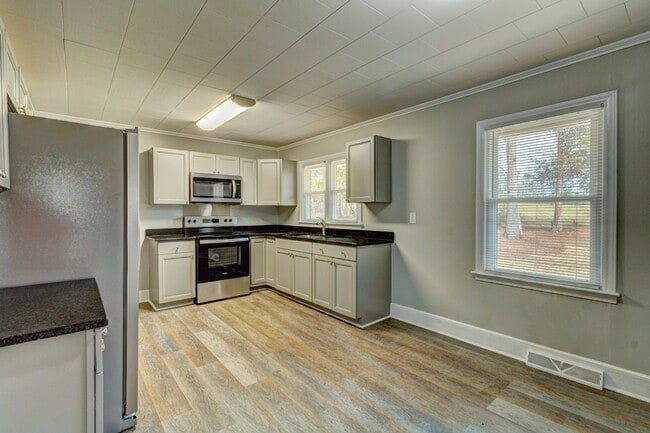 Photo - 136 Pony Barn Rd