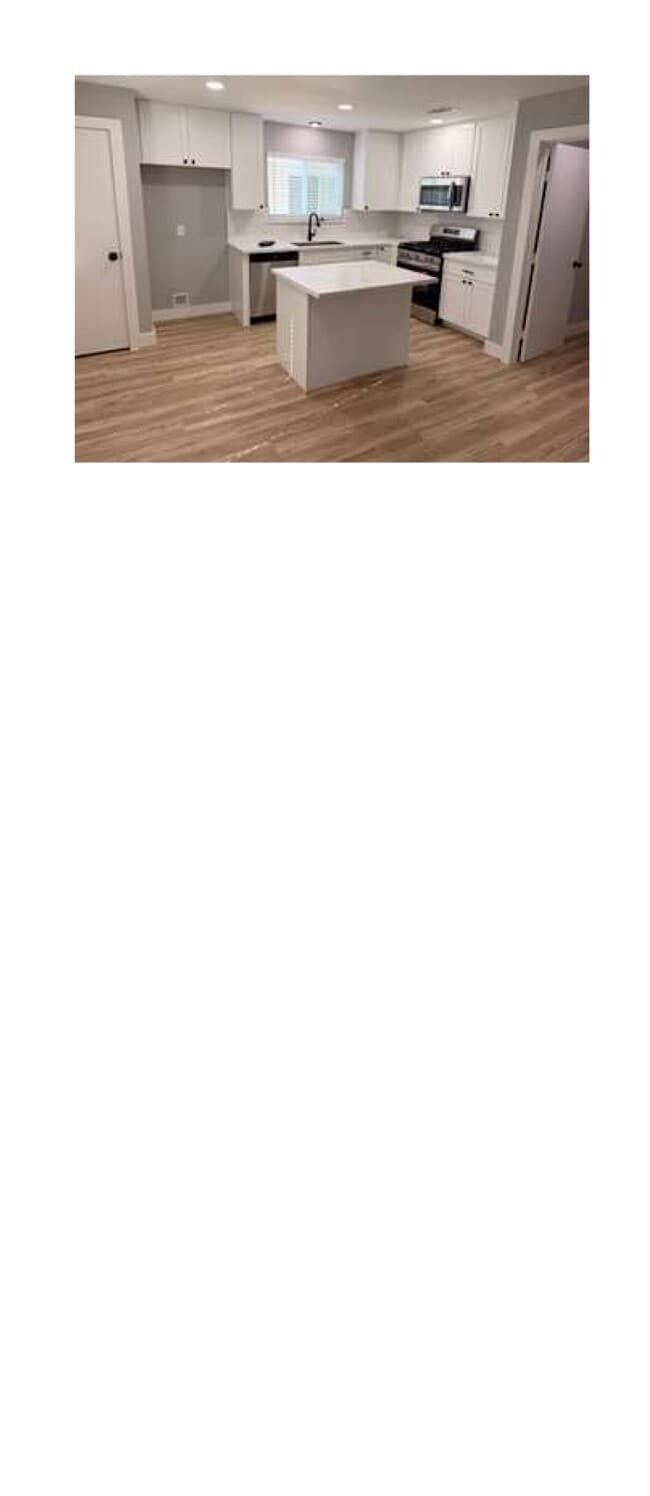 Building Photo - 10651 Cobblecreek Way