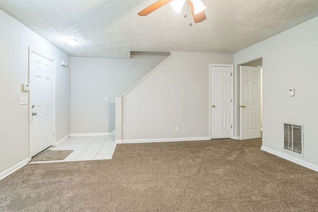 Photo - 5638 Fair Creek Way Casa Adosada