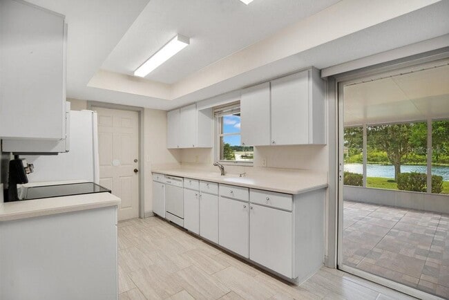 Photo - 1143 E Fowler Dr