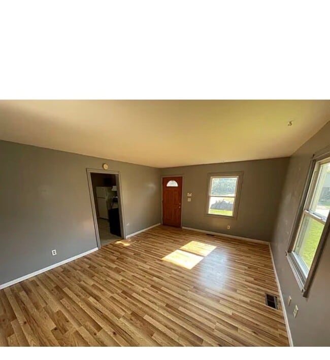 Building Photo - 5212 Bahia Dr