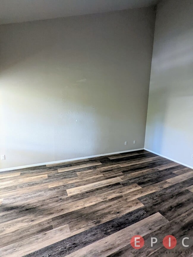 Photo - Beautiful Condo in Great Location! Unit 2