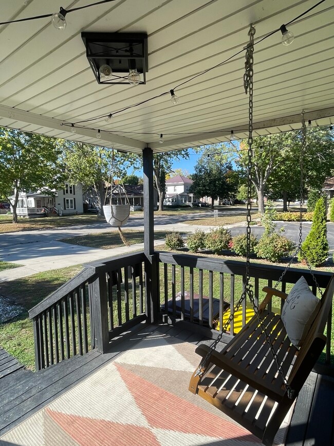 Photo - 502 Woodworth Ave