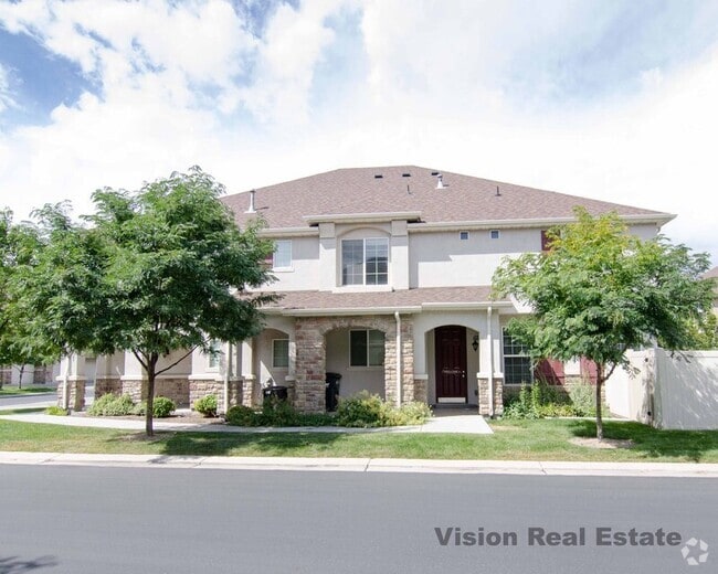 Building Photo - 1054 W 70 N Rental
