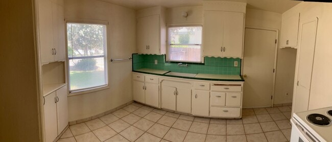 Photo - 204 Third St., Ripon, CA 95366