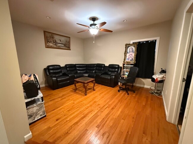 Photo - 160 Terrace Ave Unit 2