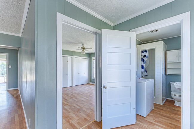 Photo - 3017 Colonial Ave