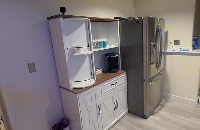 Photo - 183 Arbor Cres Unit 1