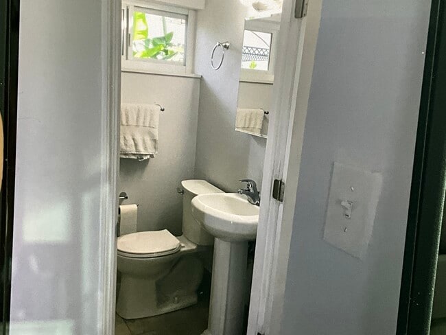 405 SW 5th St Unidad 405 Rear