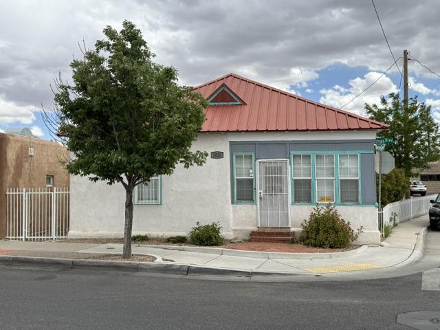 Building Photo - 1820 Lomas Blvd NW