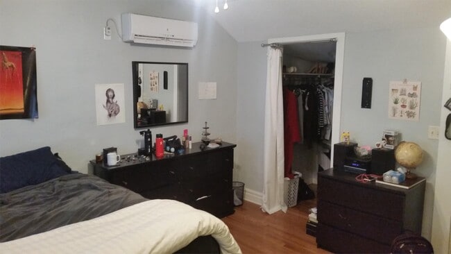 Photo - 117 N Lucas St