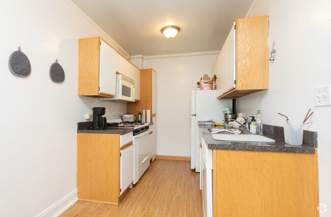 Photo - 1940 Sherman Ave.