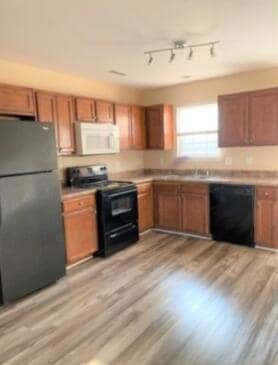 Photo - 2203 Bower Ln SE