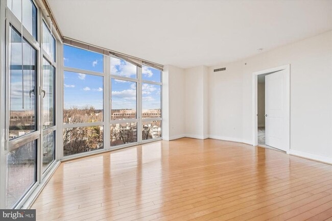 Photo - 8220 Crestwood Heights Dr Unit 617