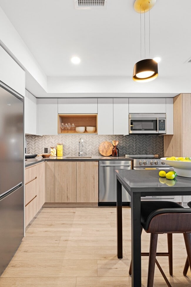 Building Photo - The Byron Rental