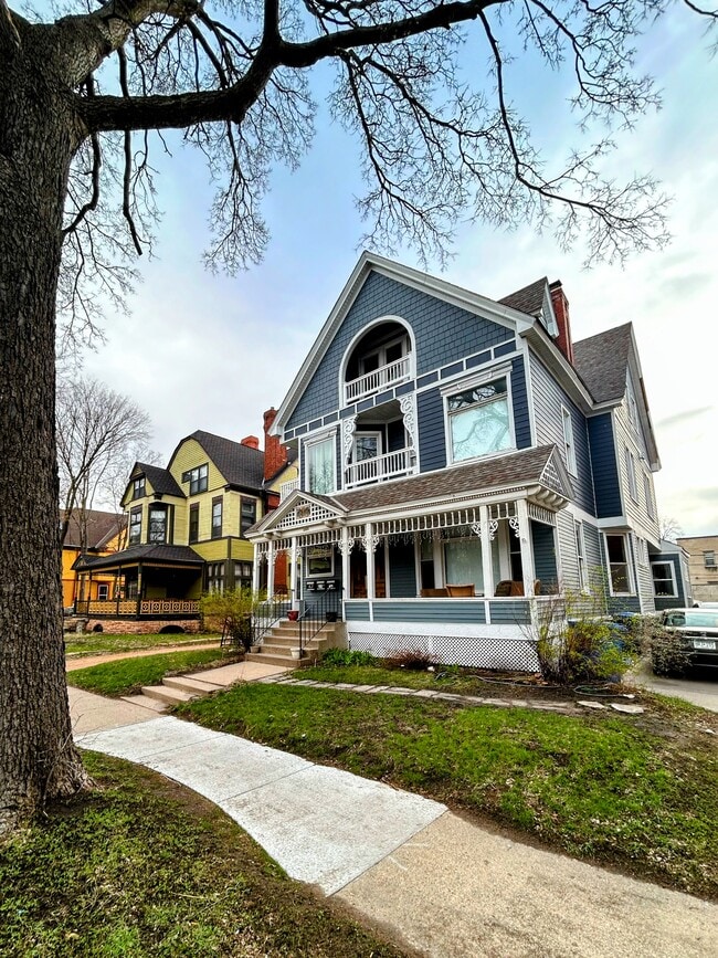 Photo - 1825 Park Ave Unidad 1