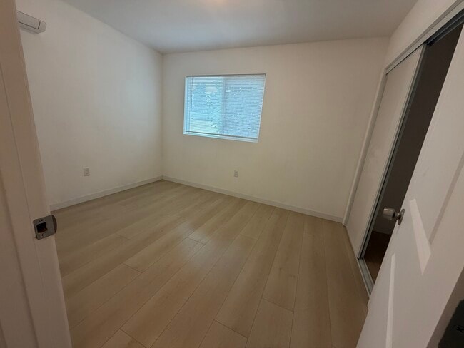 Photo - 804 W Gladstone St