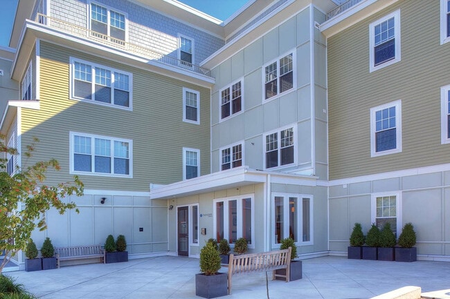 Welcome to Charlesbank Apartment Homes - Charlesbank Apartment Homes