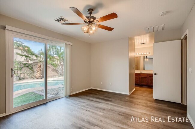 Photo - 1668 E Nardini St