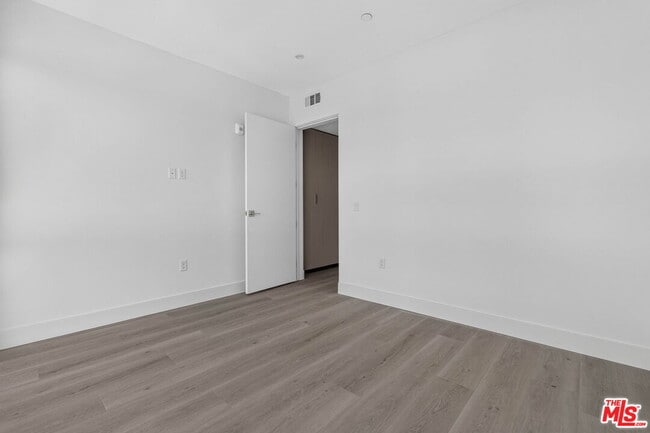Photo - 1808 Lincoln Blvd Unit 202