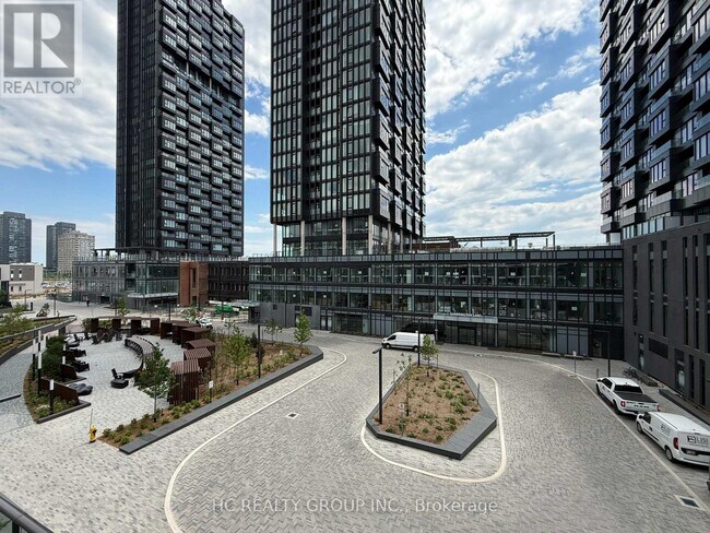 Photo - 1 Kyle Lowry Rd Unité 305