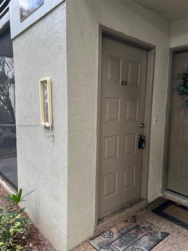 Photo - 304 Gardens Dr Unit 101