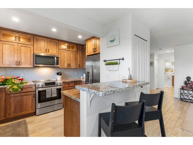 Photo - Fully Remodeled & Furnished – Villas at Ka... Unit 513,