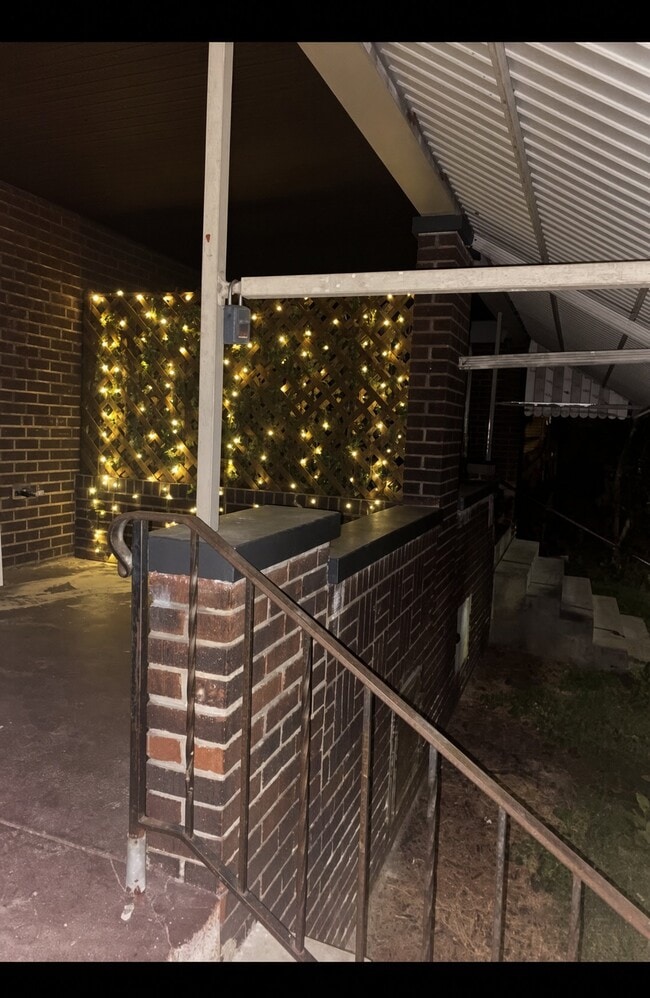 Photo - 937 High St