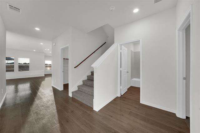 Photo - 210 Augusta Ct