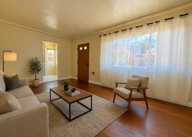Photo - Cozy Two Bedroom Duplex w/ Hardwood Floors! Lovely Kitchen! Lots of Natural Light! Unit 2687 Reynard Way