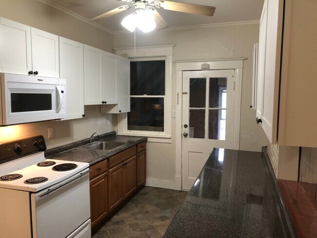 Photo - 255 Manning Blvd Unidad 1